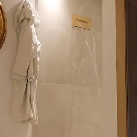 Oda ve Kahvaltı Nobilesuite 4*